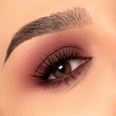 Brown Red Eye Makeup, Eye Makeup For Fuschia Dress, Eyeshadow For Wine Colored Dress, Makeup Looks For Brown Eyes Colorful, Terracota Makeup Looks, Red Eye Shadow Makeup, Eyeshadow Soft Glam, Berry Makeup Look, Make Up Bold