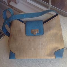 Tan Straw With Turquoise Blue Trim. Super Cute. It Measures 13 Wide By 9 High. Carried A Few Times Perfectly Clean. Zippered Middle Pocket. Small Zipper Pocket Inside. Two Pockets For Phone Etc. Tan Bags With Magnetic Closure For Everyday Use, Summer Bags With Gold-tone Hardware For Errands, Tan Travel Bags With Magnetic Closure, Blue Shoulder Bag With Magnetic Closure For Travel, Blue Trim, Leather Purse, Liz Claiborne, Turquoise Blue, Leather Purses