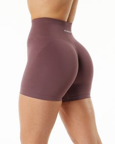 Amplify Short 4.5" - Rose – Alphalete Athletics Seamless Shorts, Wordmark Logo, Gym Pants, Short Form, Running Short, Yoga Training, Natural Curves, Yoga Shorts, Running Workouts