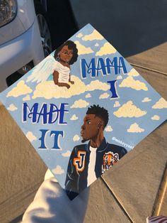 a child's graduation cap with the words mama i made it