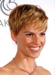 Maybe too short 1970s Hairstyles For Long Hair, 70s Hairstyles For Long Hair, Hillary Swank, Short Wedge Hairstyles, Short Wedge Haircut, 1970s Hairstyles, Curly Pixie Hairstyles, Hilary Swank, Celebrity Short Hair