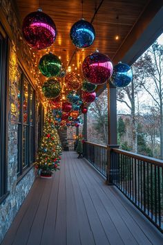 Christmas Home Exterior Decorating Ideas, Christmas Outdoor House Decorations, Porch Christmas Lights Outdoor, Blue Outdoor Christmas Decor, Blue Christmas Lights On House, Classy Christmas Lights On House, Happy New Year Decoration Ideas, Colored Christmas Lights On House, Christmas Lights Ideas Outdoor