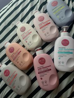 Fresh And Cozy Eos Lotion, Eos Lotion Aesthetic, Fresh And Cozy Eos Layering, Eos Lotion Combo, Eos Holiday Lotion, Eos Body Lotion, Eos Lotion, Hygiene Essentials, Black Skin Care