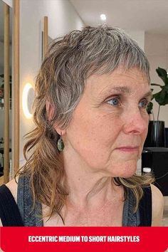 Medium To Short Hairstyles, Mullet Haircut Woman, Short Straight Hairstyles, Short Wedding Hairstyles, Medium Shag, Medium Short Haircuts, Medium Shag Haircuts, Grey Curly Hair, Short Shag Haircuts