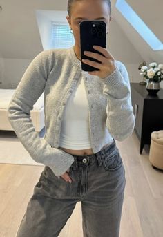 Tiktok: @ styldfits Looks Pinterest, Mode Zara, Pullover Outfit, Uni Outfits, Outfit Inspo Casual