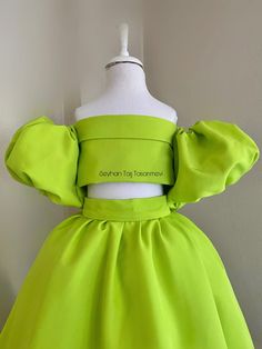 This Girls Dresses item is sold by DesignerbySeyhanTas. Ships from Türkiye. Listed on Oct 7, 2024 Green Balloon Sleeve Party Dress, Green Fitted Dress With Balloon Sleeves, Green Balloon Sleeve Puff Dress For Parties, Green Puff Sleeve Dress For Party, Satin Off Shoulder Dress, Train Costume, Kid Birthday Outfits, Tulle Train, Birthday Fit