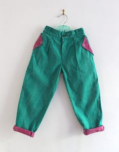 FRENCH VINTAGE 80's, very nice summer pants, green / pink faded wrinkled cotton fabric, elasticated waist at the back, side pockets, nice balloon shape. New old stock ( washed once ) Size 3 years Thank you for your visit Balloon Shapes, Summer Pants, Summer Cotton, Boy's Clothing, French Vintage, Cotton Fabric, Trousers, Art Collection, Bathing Beauties