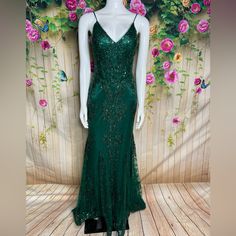 New With Tags Cindy Collection Long Gown Dress. This Dress Is Suitable For Weddings, Parties, And Formal Events, Making It A Versatile Addition To Your Wardrobe. It Comes In This Beautiful Color Hunter Green. Order Now And Make A Statement At Your Next Event. Embellished Green Ball Gown For Gala, Green Ball Gown With Sweetheart Neckline For Formal Events, Green Gown With Sweep Train, Green Sweep Train Gown, Fitted Embellished Green Ball Gown, Green Embellished Fitted Ball Gown, Green Ball Gown With Fitted Bodice For Formal Occasions, Formal Green Ball Gown With Fitted Bodice, Green Formal Ball Gown With Fitted Bodice