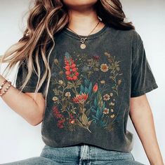 Material: Cotton Blend Pattern Type: Print/Letter Sleeve Type: Short sleeve Style: Casual Neckline: V neck Theme: Spring/Autumn/ Summer Elasticity: Micro elasticity Occasion: Daily Size chart Size Bust Length cm inch cm inch S 88 7.7 63 15.4 M 94 7.9 69 15.7 L 100 8.1 71 16.1 XL 106 8.3 72 16.5 XXL 112 8.5 75 16.9 3XL 118 8.7 76 17.3 4XL 124 138 79 76 5XL 130 144 80 76 Black Floral Print Casual T-shirt, Black Summer Tops With Plant Print, Bohemian Fall Crew Neck T-shirt, Fall Bohemian Crew Neck T-shirt, Bohemian Crew Neck T-shirt For Fall, Black Crew Neck T-shirt With Plant Print, Spring Grunge Gray T-shirt, Gray Grunge T-shirt For Spring, Grunge Gray T-shirt For Spring