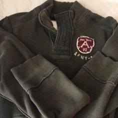 Partial Zip Sweatshirt, Never Worn With 2 Pockets Half-zip Fall Tops For College, College Fall Half-zip Tops, Half-zip Top For College In Fall, College Half-zip Tops For Fall, Zip Sweatshirt, Abercrombie Fitch, Sweat Shirt, Man Shop, Size Medium