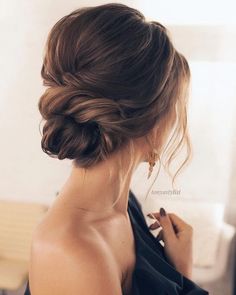 Sanggul Modern, Hairstyle Inspiration, Updos For Medium Length Hair, Wedding Hair Inspiration, Low Bun, Penteado Cabelo Curto, Wedding Hairstyle, فستان سهرة