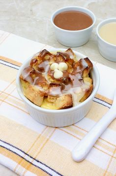 Chocolate Condensed Milk Bread Pudding Condensed Milk Bread Pudding, Chocolate Condensed Milk, Pudding Sauce, White Chocolate Bread, Bread Pudding Sauce, Condensed Milk Bread, White Chocolate Bread Pudding, Chocolate Bread Pudding