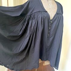 Nwt $48 Retail. Free People, Long Sleeve , Size Large And Flow Style Bohemian Top. This One Is For The True Free People/Free Spirit, Bohemian Vibe. The Shirt Is Size Large But Can Fit A Medium If You’re That Girl. It’s Very Flouncy And Floaty. Black V-neck Top For Daywear, Black Tops For Daywear In Fall, Black Tops For Fall Daywear, Black Oversized Tops For Daywear, Black Casual Tops For Daywear, Casual Black Tops For Daywear, Black Long Sleeve Shirt, Bohemian Tops, Free People Tops