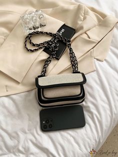 BirdinBag - Stylish Crossbody Bag with Chain Strap & Contrast Binding for a Fashionable Look Square Bag Pattern, Chic Crossbody Bag, Bag With Chain, Word Wrap, Square Bag, Bag Pattern, Chain Strap, Binding, Pu Leather