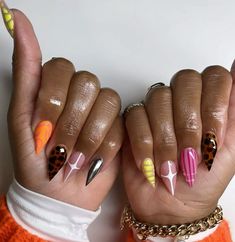 Tonal Nails, Shiny Nails Designs, Shiny Nails, Bling Acrylic Nails, Dream Nails, Put A Ring On It, Dope Nails, Nail Games, Nails Designs