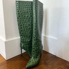 Green Croc Paris Texas Stiletto Boot Never Worn. Purchased Too Small. No Longer Have The Box / Tags But Brand New And Have Been Sitting In My Closet. Just Under The Knee. Pointed Toe. Chic Green Pointed Toe Heeled Boots, Luxury Green Boots For Formal Occasions, Luxury Green Formal Boots, Elegant Green Heeled Boots For Party, Elegant Green Heeled Boots With Round Toe, Elegant Green Round Toe Heeled Boots, Elegant Fitted Green Heeled Boots, Elegant Green Pointed Toe Boots, Fur Purse