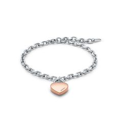 Classic Jewelry Pieces, Heart Padlocks, Womens Jewelry, Chain Bracelets, Jewelry Essentials, Classic Jewelry, Crystal Necklace Pendant, Bracelet Collection, Heart Bracelet