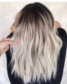 Shadow Root With Ash Blonde, Balayage Hair Dark Roots Ash Blonde, Icy Blonde Color Melt, Shadow Root Ombre, Blonde Balayage With Darker Roots, Ice Baylage Hair, Blonde Hair Dark Roots Medium Length, Ombre Hair Color For Blondes Dark Roots, Icy Hair Dark Roots