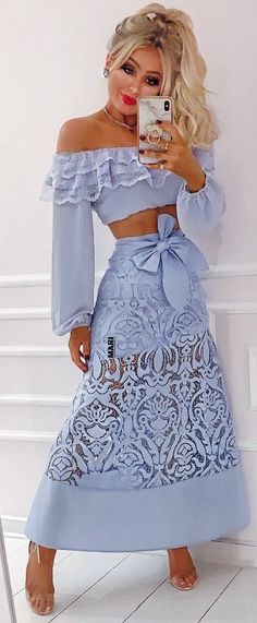 Blue And White Outfits, Hippie Chic Fashion, Vintage Inspired Wedding Dresses, Looks Chic, Glam Dresses, Mode Fashion, Moda Fashion, Skirt Fashion, Gorgeous Dresses