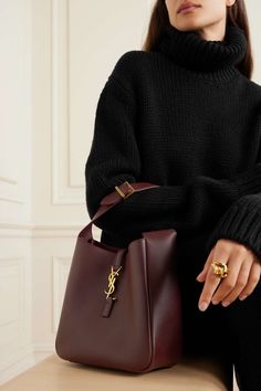 SAINT LAURENT Le 5 à 7 Supple small leather shoulder bag | NET-A-PORTER Small Designer Bags, Porter Bag, Shoulder Bag Outfit, Burgundy Purse, Purse Outfit, Burgundy Bag, Burgundy Outfit, 가을 패션, Outfit Inspo Fall