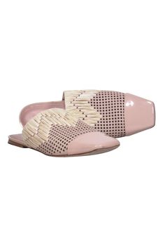 Current Boutique-Sigerson Morrison - Light Pink Patent Leather Perforated Mules w/ Straw Woven Trim Sz 9 Morrison Shoes, Mule Flats, Funky Style, Best Flats, Sweater Trends, Buy Shoes Online, Funky Fashion, Trendy Shoes, Flared Jeans