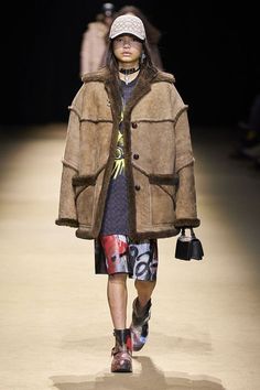 Winter 2022 Trends, Ethereal Gowns, Oversized Tailoring, Autumn Winter 2022, Leather Trend, Statement Coat, 2022 Trends, Frayed Denim, Runway Trends