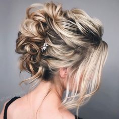 59 Cute, Easy Updos For Short Hair (2021 Styles) Mohawk Updo, Trendy We Fryzurach, Prom Hairstyles Updos, Prom Hair Updo, Twisted Hair, Teased Hair, Messy Updo, Braids Hairstyles Pictures