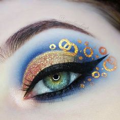 Bubble Eye Makeup, Bubble Makeup, Life Is The Bubbles, Funky Makeup, Drag Make-up, Edgy Makeup