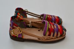 Authentic caites/sandals handmade by artisans in Guatemala. Mexican Shoes, Guatemala, Future Baby, Baby Toddler, Sandals