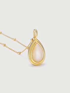 This Moonstone Pear Pendant is crafted from exquisite natural gemstone and is perfect for any special occasion. Exuding elegance and timeless beauty, it is a thoughtful and memorable gift for any woman. Details Recycled Silver: 18ct gold vermeil Gemstone: Moonstone (Birthstone June) Total height: 29.3mm ( 21.3mm without bail) Width: 15.7mm Elegant Moonstone Jewelry With Pearl Pendant, Elegant Moonstone Jewelry With Birthstone, Elegant Moonstone Birthstone Jewelry, Pearl White Gemstone Necklace Gift, Pearl White Gemstone Necklace For Gift, Elegant Moonstone Jewelry With Pearl Drop, Elegant Pearl Drop Moonstone Jewelry, Elegant Moonstone Pearl Drop Jewelry, Moonstone Teardrop Pendant Jewelry Gift