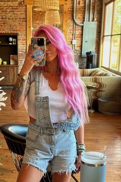 Ally Nicole Hair, Ally Nicole, Pink Blonde, Pink Blonde Hair, Errands Outfit, Coloured Hair, Hipster Style, Birkenstock Women