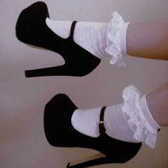 Dorothy Shoes, Heels And Socks, Pretty Heels, Heels Aesthetic, Fashion Shoes Heels, Cute Shoes Heels, Cute Heels