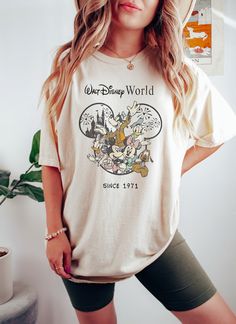 Disney Family Shirt, Disney Outfits Women, Disneyland Shirt, Friend Shirt, Disney World Outfits, Disneyland Outfits, Disneyland Shirts, Vintage Disneyland, Mickey Head