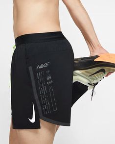 Nike Workout Clothes, Nike Sports Bras, Clothes Nike, Summer Swag Outfits, Running Shorts Men, Runners World