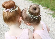 Flower Wreath Hair, Belle Hairstyle, Bridal Headwear, Flower Girl Hairstyles, Braids For Kids, Wedding Flower Girl, Diy Beauty Hacks, African Braids Hairstyles, Kids Braided Hairstyles