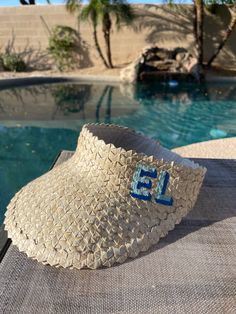 100% Handwoven straw visor Summer Visor Straw Hat In Natural Color, Natural Straw Visor Hat For Summer, Wide Brim Straw Visor With Uv Protection, Natural Summer Straw Visor Hat, Vacation Straw Cap Hat, Natural Color Summer Straw Visor Hat, Curved Visor With Uv Protection For Beach, Vacation Straw Visor With Curved Brim, Curved Brim Straw Visor For Vacation