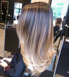 Ombré blonde Esthetician Ideas, Dimensional Balayage, Winter Hair Color, Haircut And Color, Hair Color And Cut, Hair Color Trends, Love Hair, Great Hair