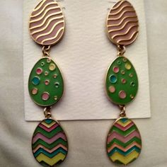 Only **2** Pairs Left!!! New!!! Kohl's Mod/Retro Gold Colorful Pastel Enamel Easter Egg Dangle Earrings**Pretty Earrings Feature 3 Easter Eggs Linked Together. They're Detailed With Colorful Pastel Enamel! You'll Love That These Are Dangle Earrings...So Fun!**Earrings Are 3.25" Long/Post Backs**New!Shop In My Posh Closet For A Huge Collection Of Rare Designer Jewelry/Watches & So Much More!!! Multicolor Retro Jewelry For Spring, Vintage Multicolor Earrings For Spring, Multicolor Vintage Earrings For Spring, Retro Multicolor Metal Earrings, Pink Retro Earrings For Spring, Kohls Jewelry, Real Diamond Earrings, Earrings Pretty, Blue Stud Earrings