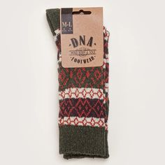 This DNA Footwear sock is a perfect combination of softness and warmth. The mixed effect with contrast colors and solid color welt give this an extra vintage look. 32% Cotton, 32% polyester 17% wool, 7% polyamide 7% acrylic, 4% rayon, 1% spandex Machine wash warm STYLENAME: DNA005-GRN Green Man, Street Chic, Egift Card, Vintage Look, Shoe Brands, Vintage Looks, 9 And 10, Style Guides, Contrasting Colors