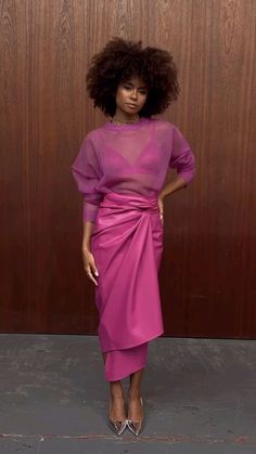 Styling A Satin Dress, Monochromatic Summer Outfit, Pink Night Out Outfit, Silk Scarf Tying Tutorials, Asian Inspired Fashion, Monochromatic Pink Outfit, Pink Monochromatic Outfit, Monochromatic Outfit Aesthetic, Monochromatic Looks