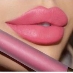 Gerard Cosmetics Hydra Matte Liquid Lipstick. Brand New In Box. Full Size. Long Wearing Formula. Matte Finish. A Rose Beautiful Pink. Smoke Free Home. All My Items Are Guaranteed Authentic. Lipstick Tips, Lip Tutorial, Lipstick Kit, Beautiful Lipstick, Lip Makeup Tutorial, Batons Matte, Ombre Lips, Lips Shades, Makeup Tutorial For Beginners