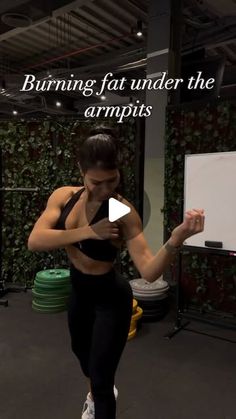 Andressa Rodrigues on Instagram: "💢As always, fat is burned through diet and cardio 😁 But we can’t stop toning and shaping the muscles in our body so that we have more rigidity and strength ... looking healthy and not soft, which is why these exercises are so important save and do this one that is very effective ...💢

Have a diet and training plan for best results ✔️

I’m using a 2 kilo weight ✔️

Save and do 🫡💛" Abdomen Exercises, Upper Body Exercises, Arm Exercise, Armpit Fat, Daily Workouts, Body Exercises, Love Fitness, Exercise Tips