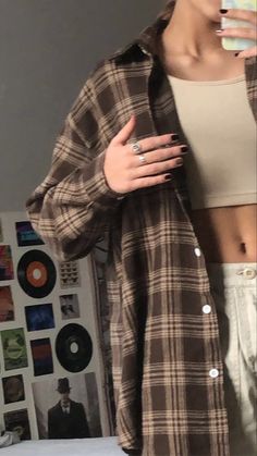 Brown Checked Shirt Outfit, Brown Fannels Shirts Outfits, Brown Plaid Button Up Outfit, Brown Shirts Aesthetic, Brown Checkered Shirt Outfit, Brown Flannel Outfit Aesthetic, Brown Flannel Outfit Women, Brown Flannel Shirt Outfit, Brown Plaid Shirt Outfit Women