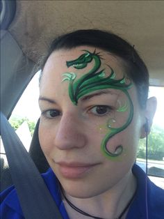 One Side Face Painting, Face Painting Dragon Easy, Dragon Face Paint Easy For Kids, Dragon Face Painting Easy, Simple Dragon Face Paint, Medieval Face Paint Ideas, Knight Face Paint, Simple Face Painting Ideas For Kids Boys, Dragon Face Makeup