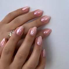 55+ Chic Natural-Colored Chrome Nail Ideas For 2025 - DrExplains Chrome Nail Colors, Pink Chrome Nails, Chrome Nail, Cute Gel Nails, Nail Swag, Oval Nails, Girls Nails, Chic Nails, Chrome Nails