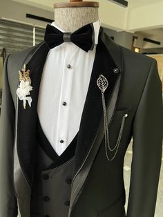 Argeli Red Slim Fit Suit Free Shipping - BOJONI – VICLAN Alt Suit, Lapel Chain, Black Velvet Tuxedo, Shawl Lapel Tuxedo, Designer Tuxedo, Velvet Suit Design, Suit Clothes, Velvet Tuxedo, Clothes Jacket