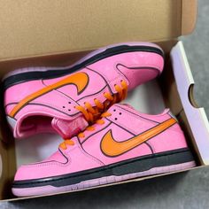 (Women's) Powerpuff Girls x Nike SB Dunk Low Blossom Pink Powerpuff Shoes, Bday List, Powerpuff Girl, Shoes Retro, Nike Sb Dunk Low, Puff Girl