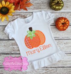 Pumpkins all around! This adorable pumpkin applique shirt is super cute to wear all fall! All of my items are made to order, choose your shirt type, size and applique fabric and I will make a custom shirt just for you! Trio Girls, Girls Ruffle Shorts, Fall Applique, Pumpkin Applique, Girls Thanksgiving, Body Suit With Shorts, Applique Shirts, Girls Shirt, Tanktop Girl