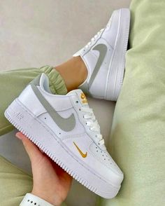 Golden Sneakers, Air Force 1s, Nike Fashion Shoes, Preppy Shoes, All Nike Shoes, Gold Sneakers, Nike Air Shoes, Baskets Nike, Air Force One