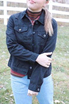 This black denim jacket is the perfect addition to any outfit. Running true to size. Miranda is 5’4” and wearing a size small Outfit Running, Trend Report, Black Denim Jacket, Black Denim, Military Jacket, Denim Jacket, Running, How To Wear, Black